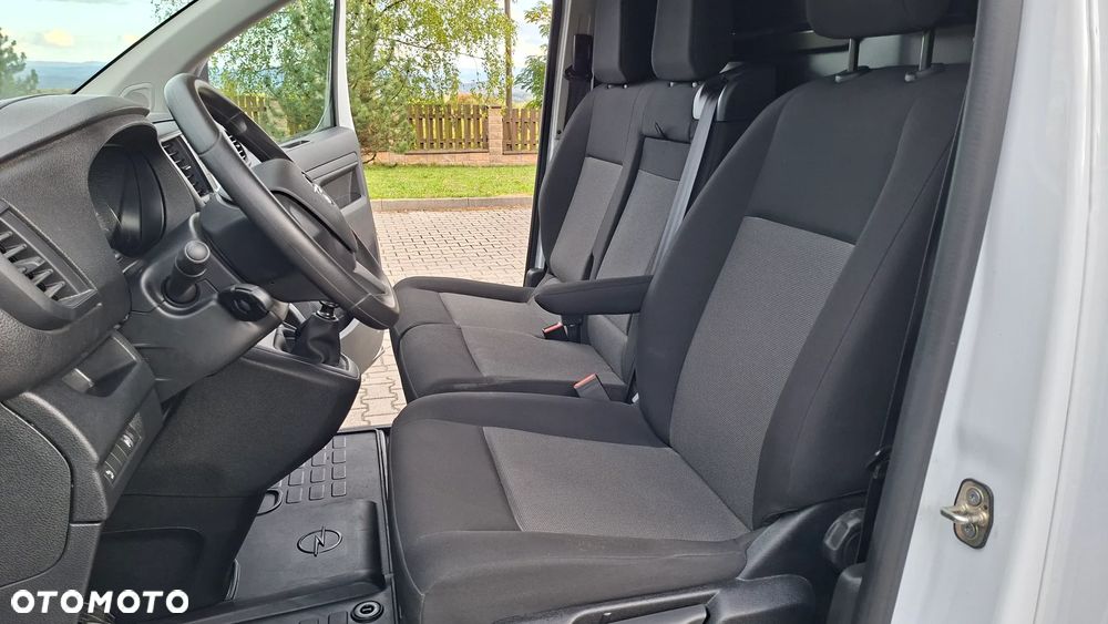 Opel VIVARO - 24