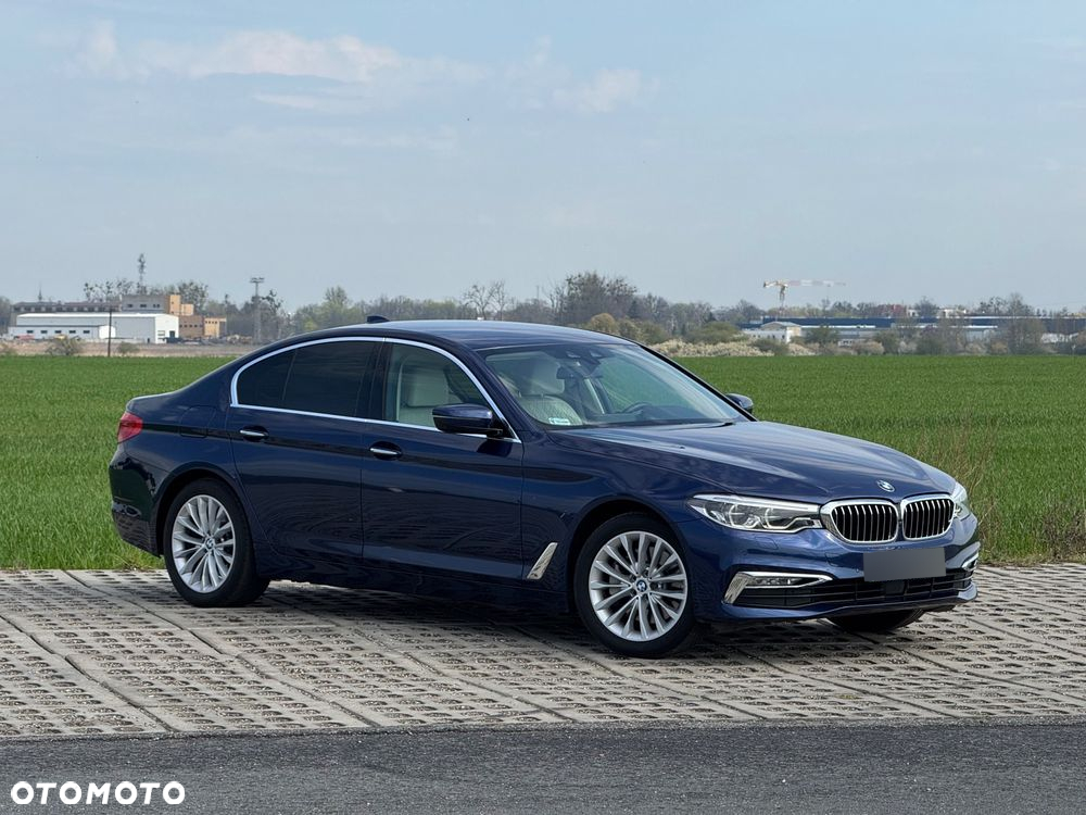 BMW Seria 5 530i xDrive Luxury Line - 7