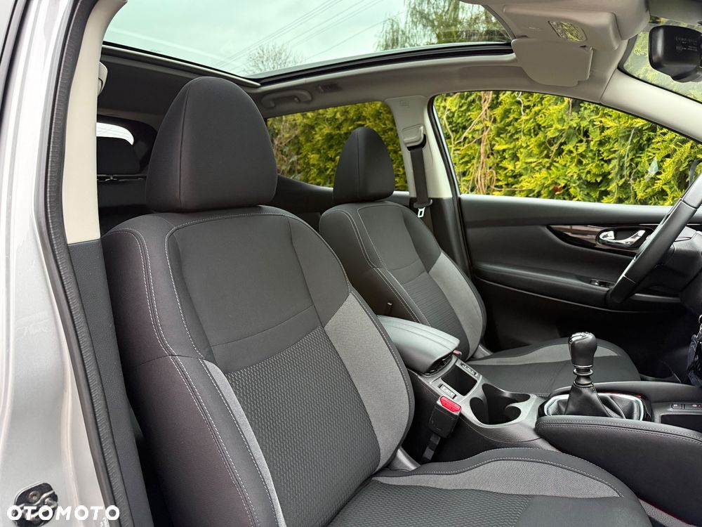 Nissan Qashqai 1.3 DIG-T N-WAY - 17