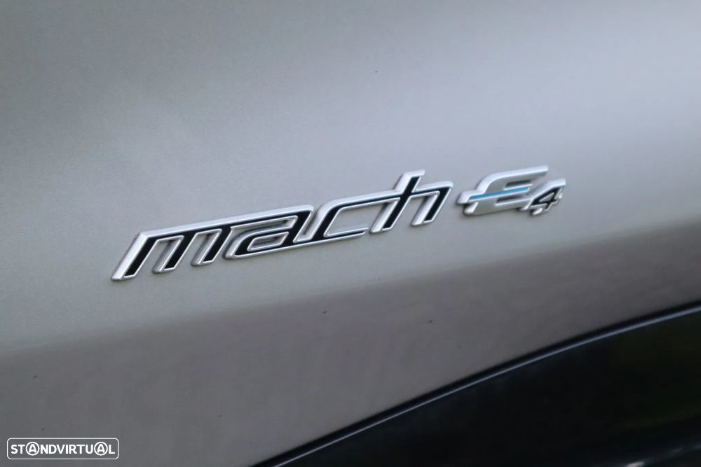Ford Mustang Mach-E 75.7 kWh Premium AWD - 12