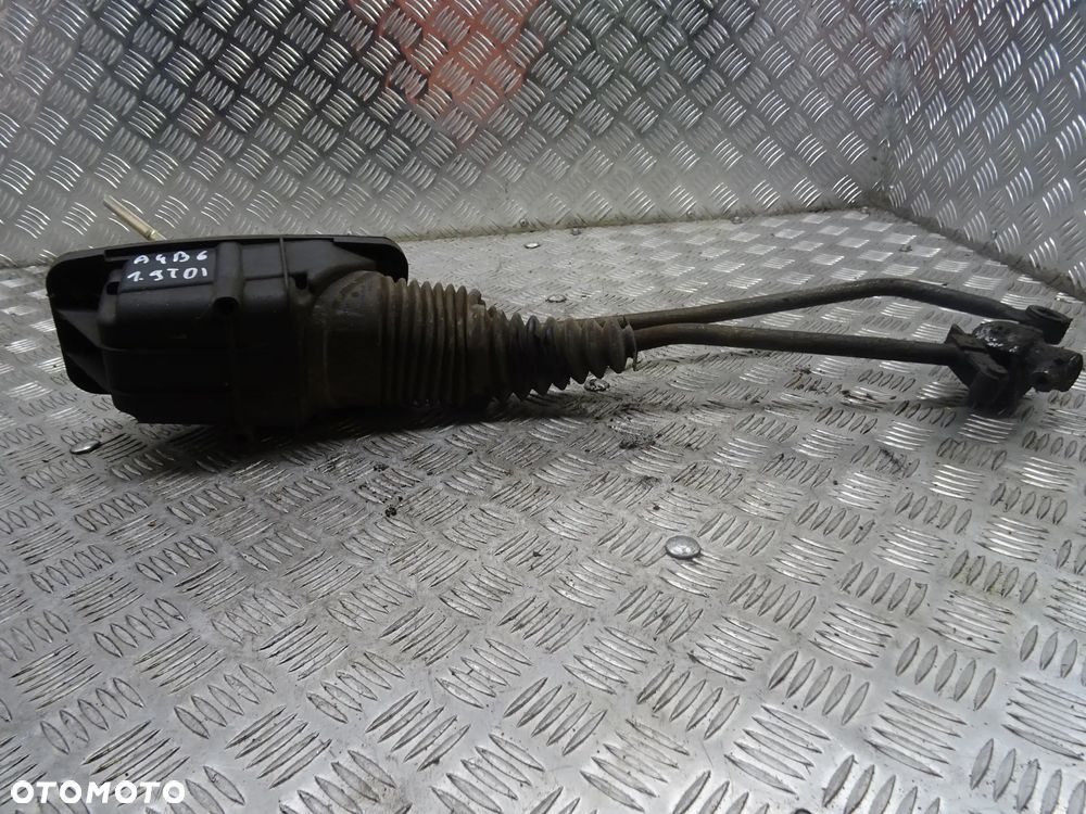 AUDI A4 B6 SEDAN 00-06 1.9 TDI AWX LEWAREK WYBIERAK BIEGÓW 8E0711290 - 3