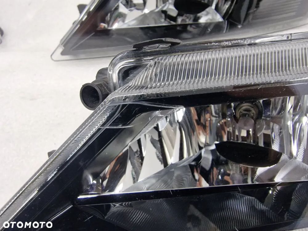 VW TIGUAN II 5NA 15- LEWY / PRAWY HALOGEN , NR 5NA941700B / 5NA941699B , NR AUKCJI H4 - 7