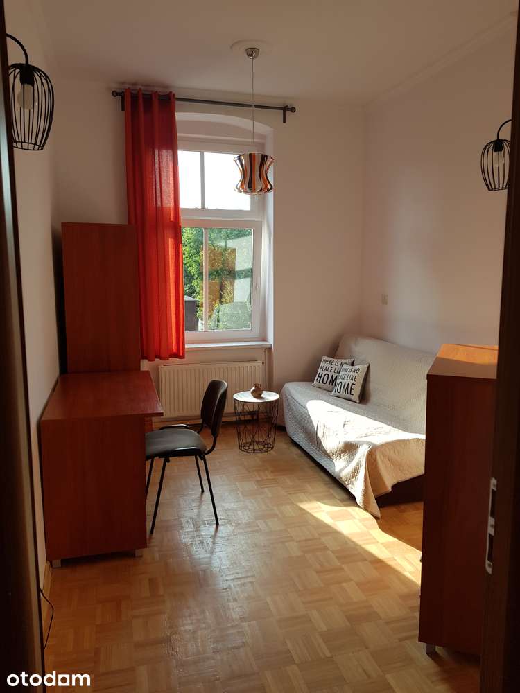 Mieszkanie z antresolą i balkonem na wynajem w Wrocławiu