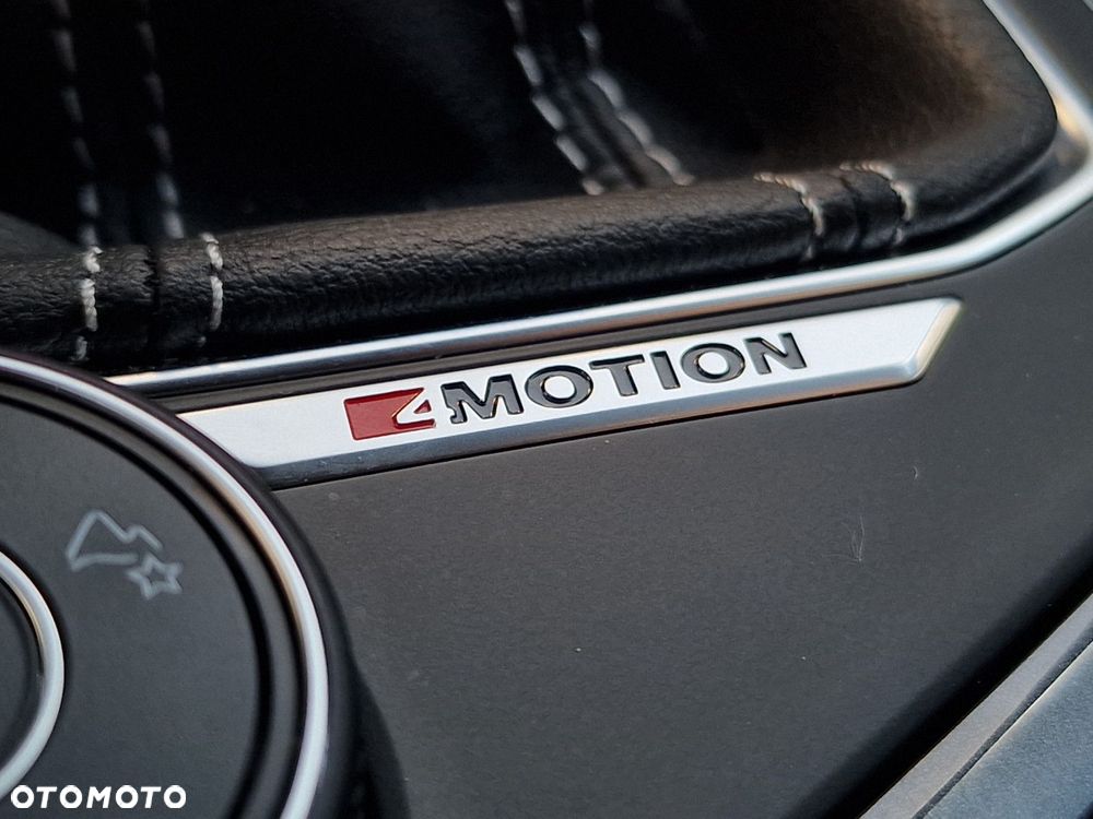 Volkswagen Tiguan 2.0 TDI SCR 4Mot R-Line DSG - 29