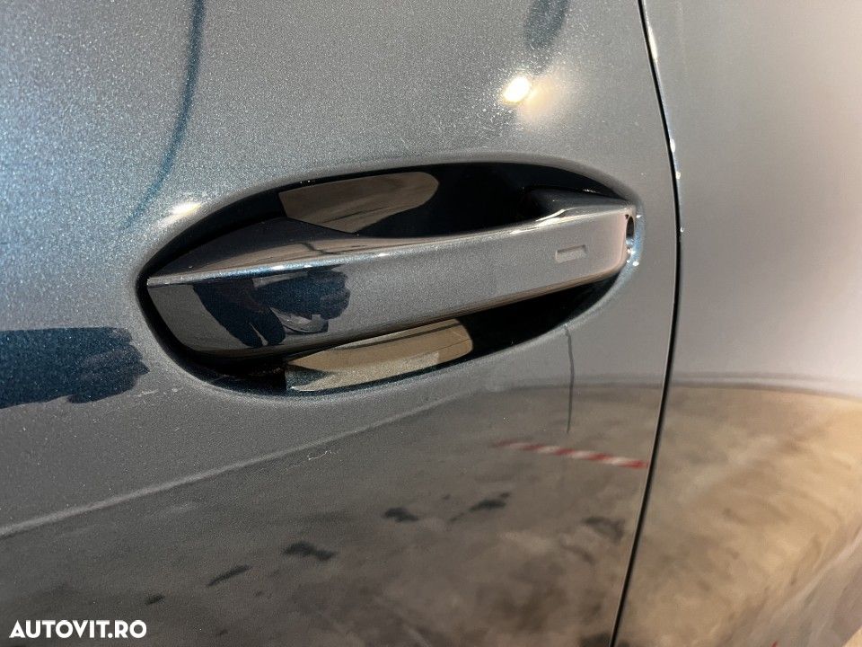 Volkswagen Tiguan - 10