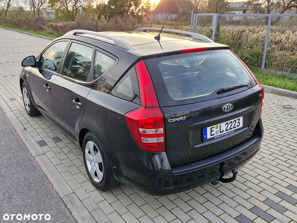Kia Venga 1.4 CVVT Vision - 25