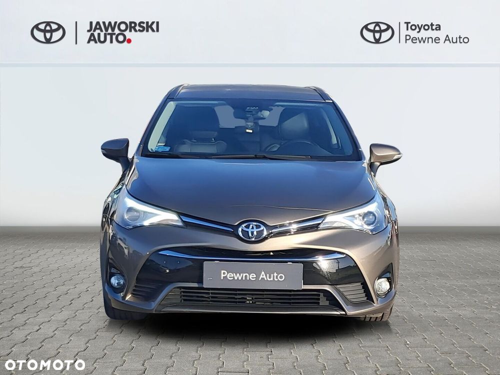 Toyota Avensis - 39