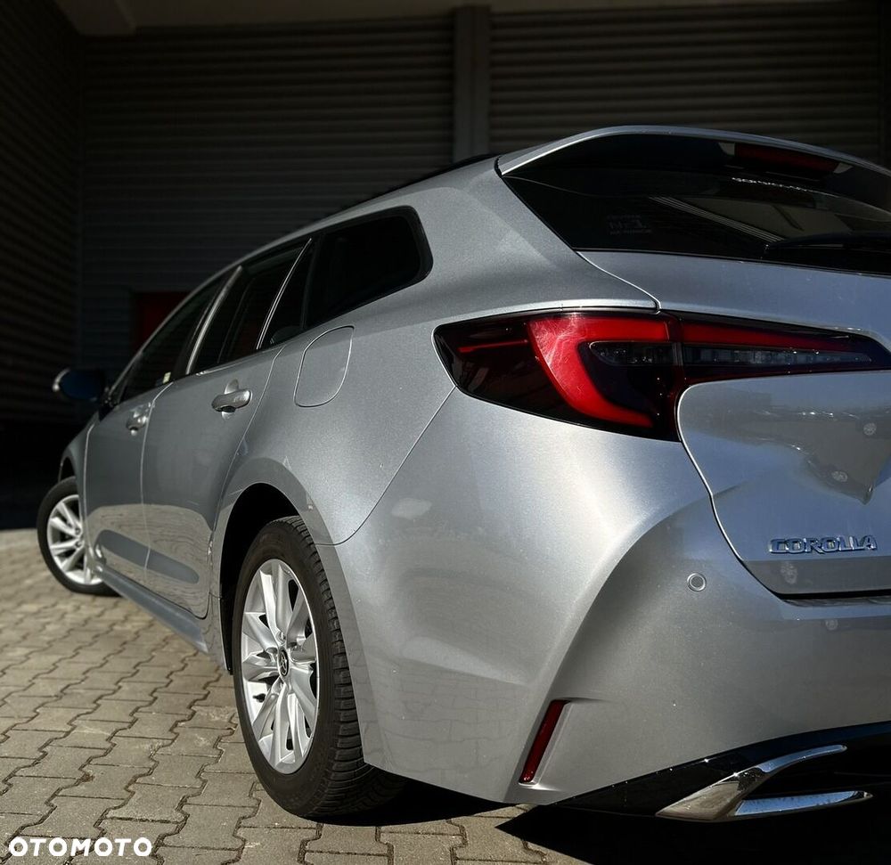 Toyota Corolla 1.8 Hybrid Comfort - 6
