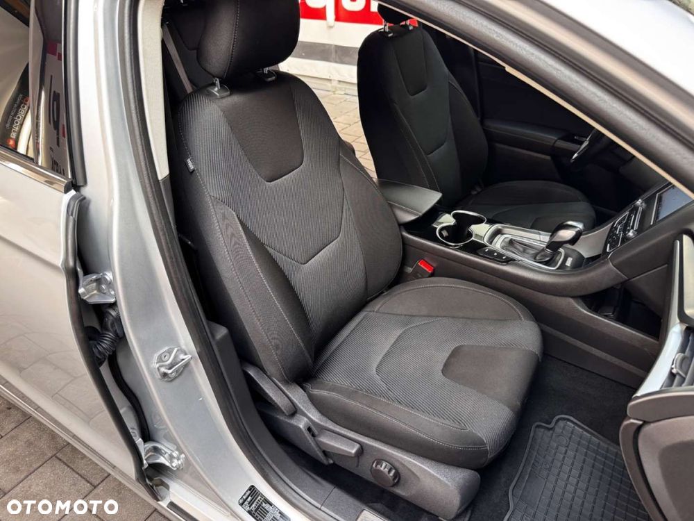 Ford Mondeo 2.0 TDCi Titanium PowerShift - 39