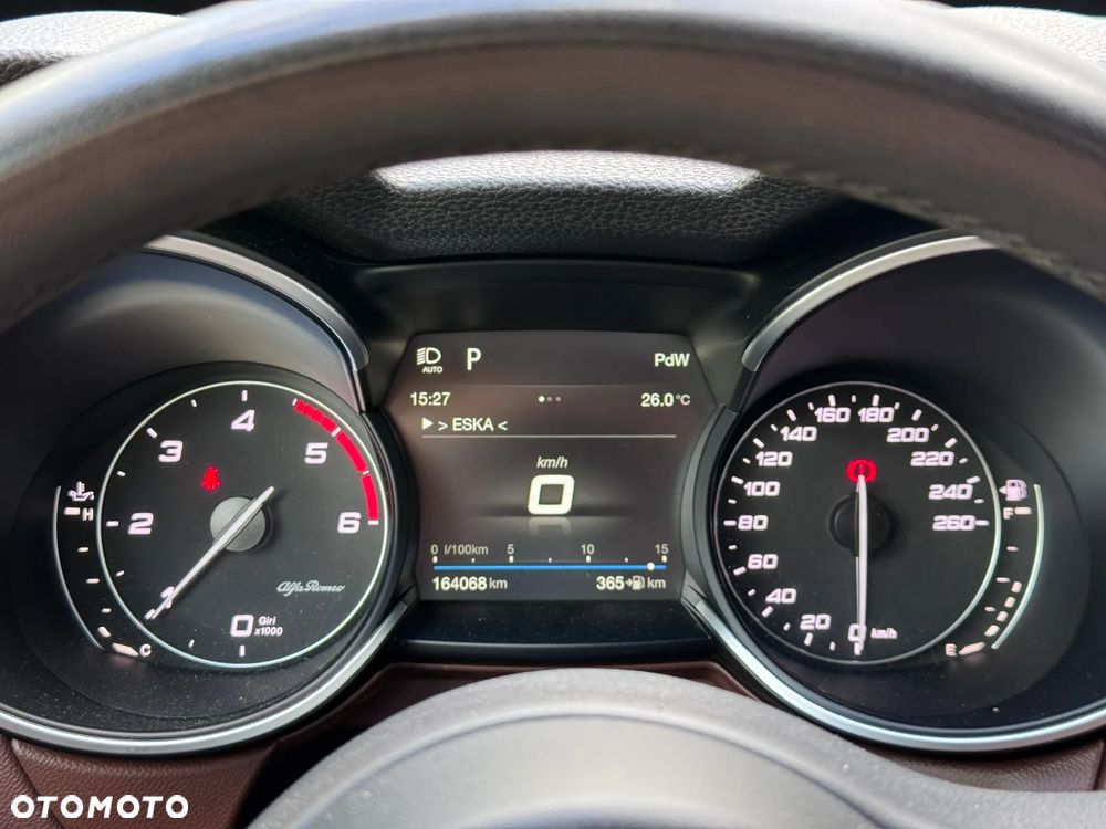 Alfa Romeo Stelvio 2.2 JTDM - 36