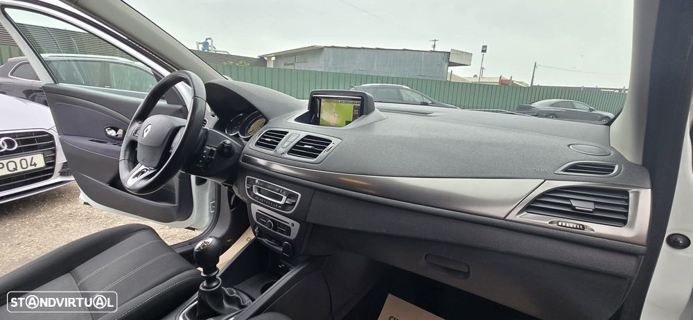 Renault Mégane Sport Tourer 1.5 dCi Dynamique S SS - 17