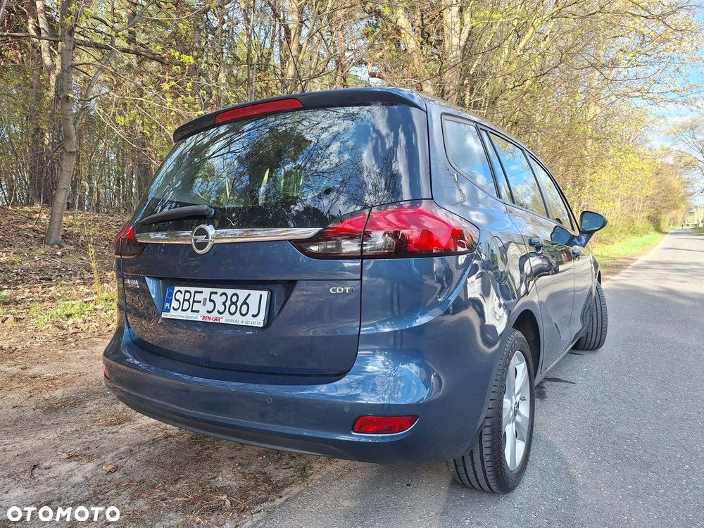 Opel Zafira - 26