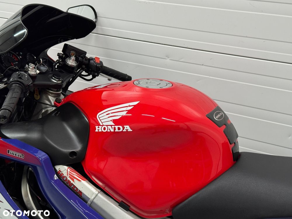 Honda CBR - 15