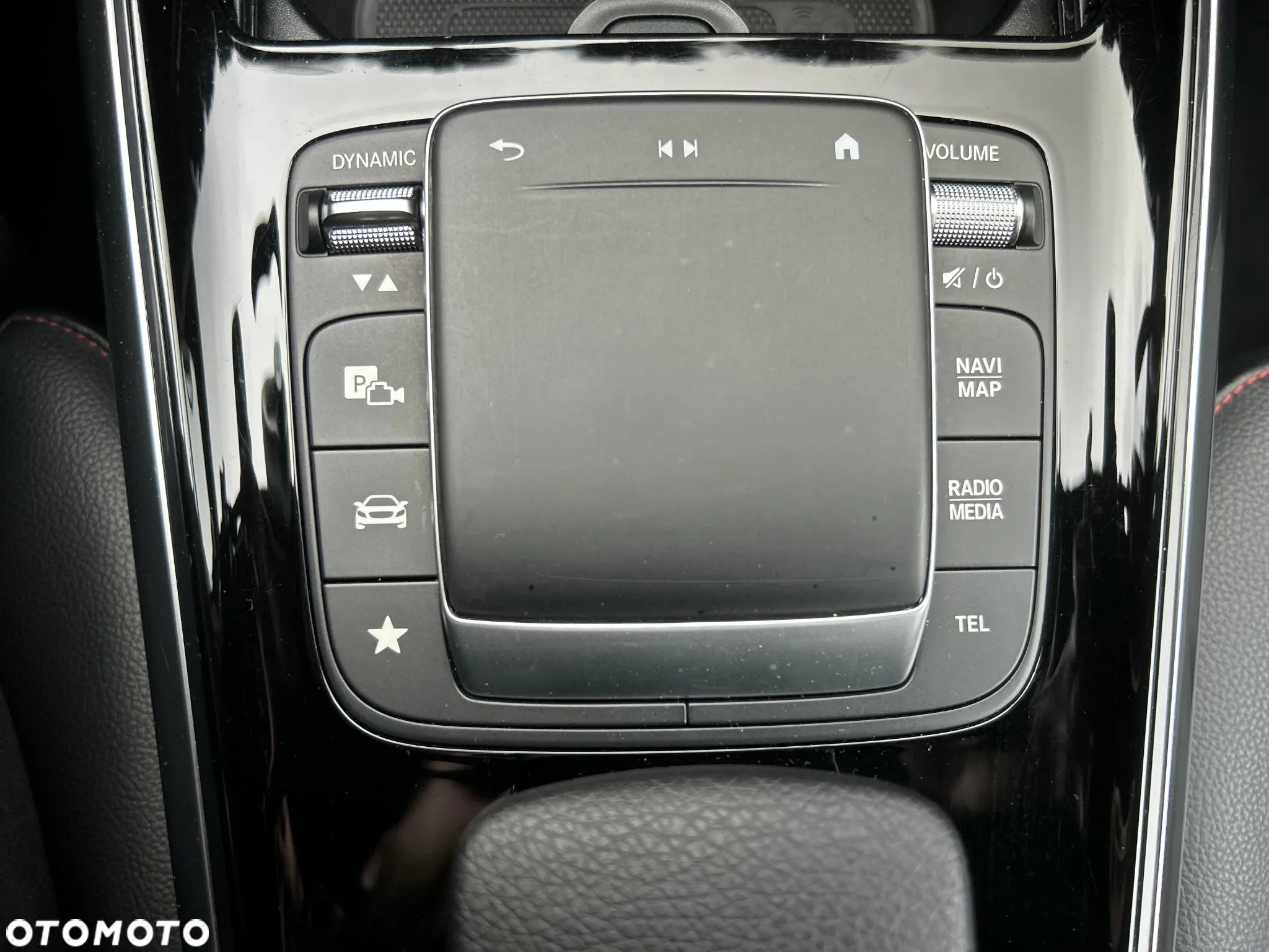 Mercedes-Benz GLA 200 d AMG Line - 26