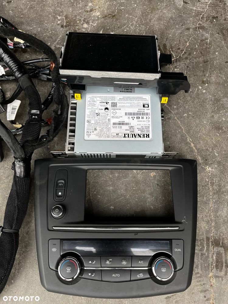 Radio wyświetlacz instalacja Renault Kadjar - 2