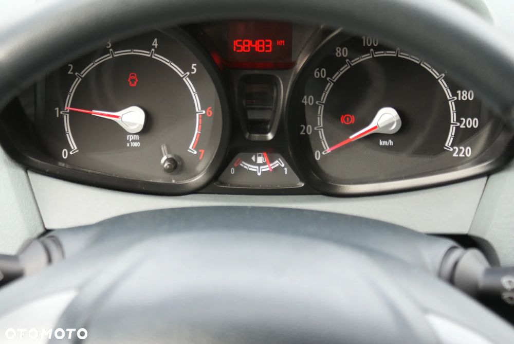 Ford Fiesta 1.25 Champions Edition - 8