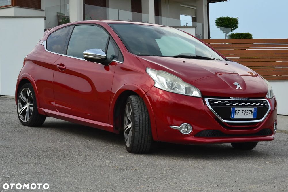 Peugeot 208 GTI 200 THP - 1