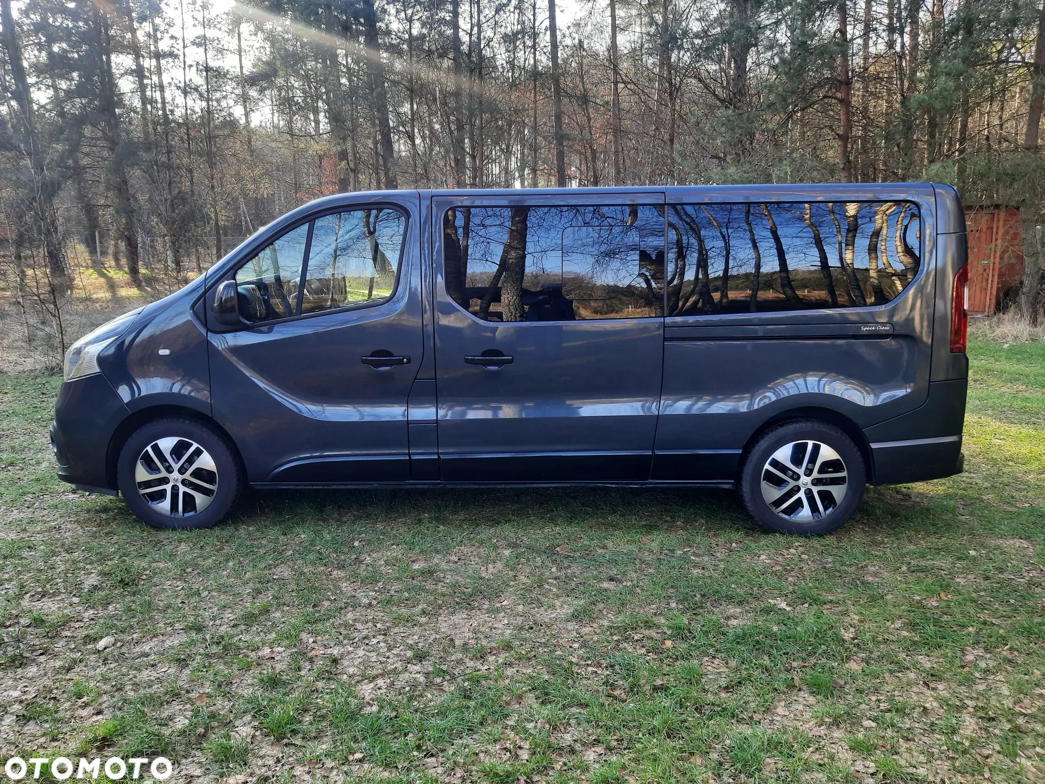 Renault Trafic Grand SpaceClass 1.6 dCi - 2