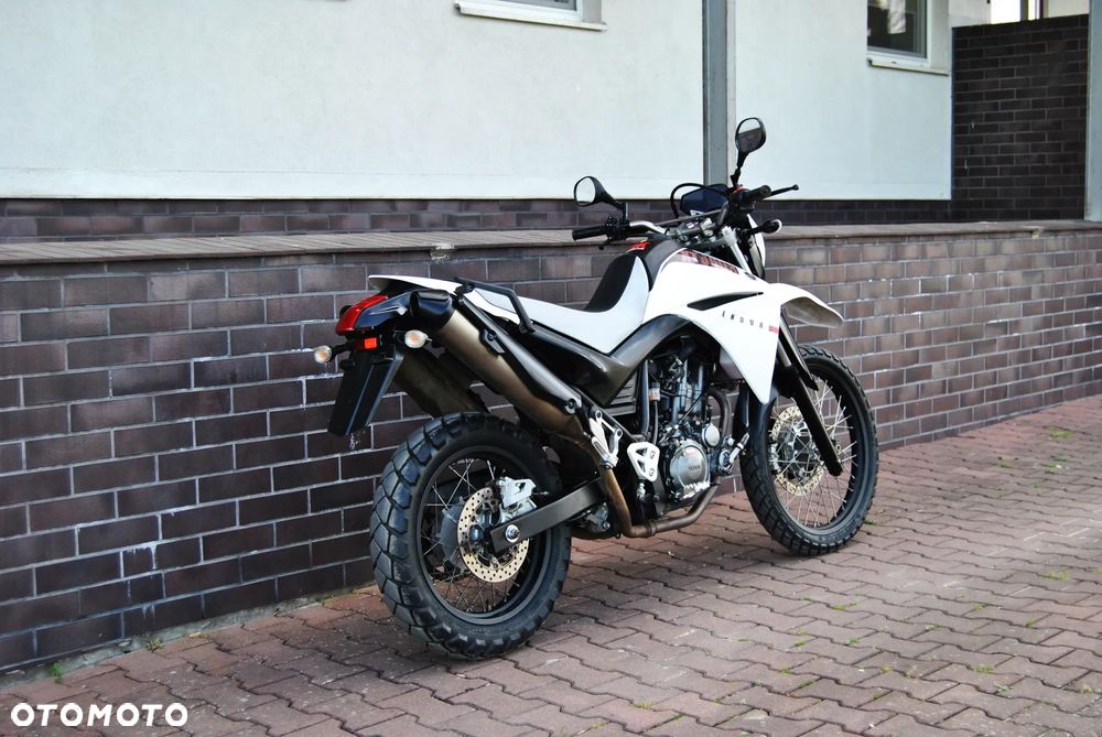 Yamaha XT - 3