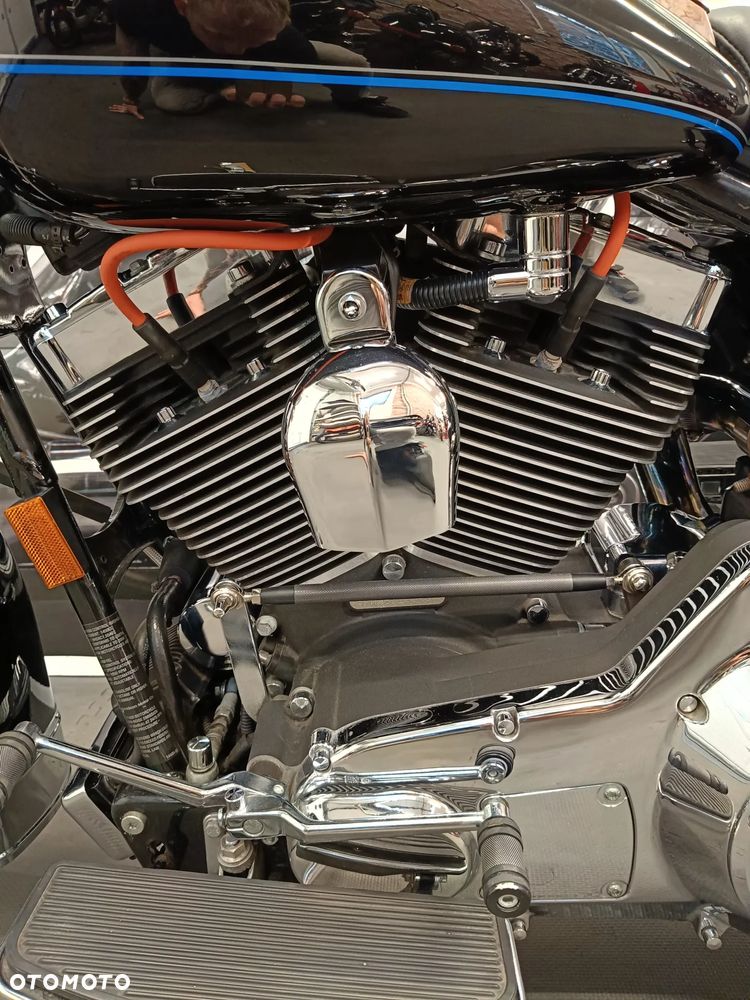 Harley-Davidson Touring Road King - 16