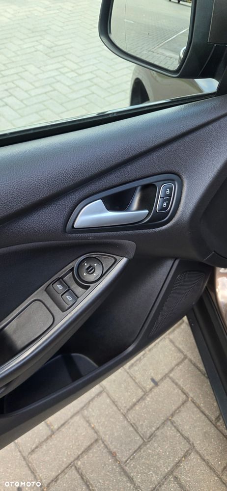 Ford Focus 1.5 TDCi DPF Start-Stopp-System Titanium - 27