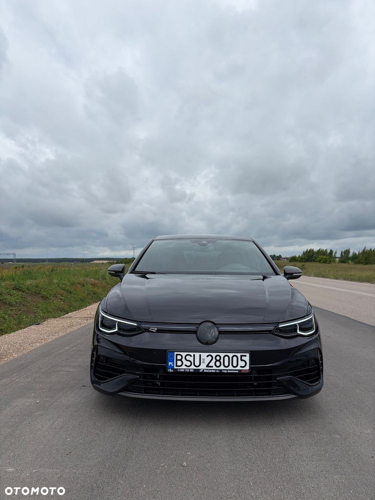 Volkswagen Golf - 8