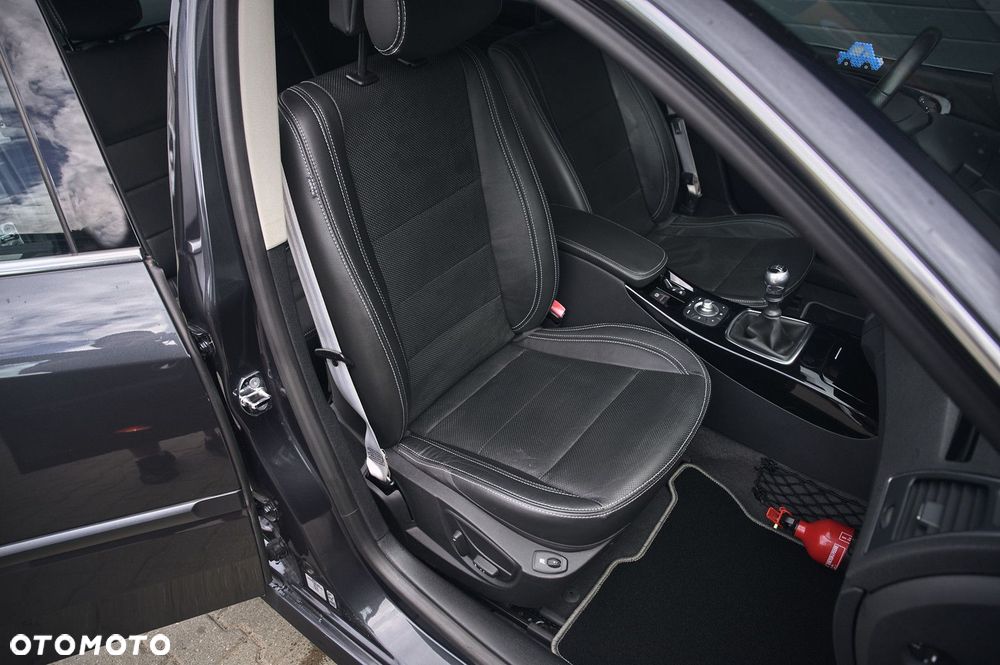 Renault Laguna 2.0 dCi Bose Edition - 15