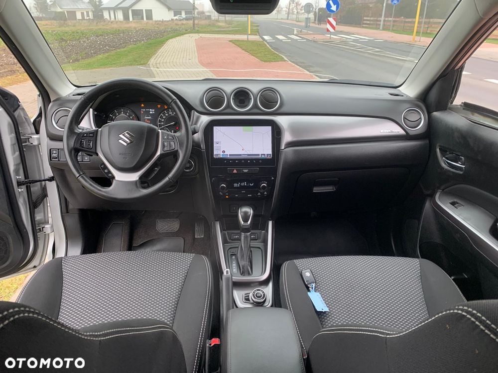 Suzuki Vitara 1.5 Dualjet Hybrid Allgrip AGS Comfort - 16