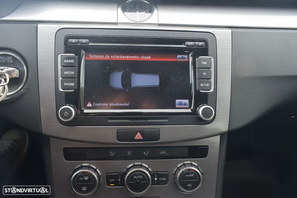 VW Passat Variant 1.6 TDI BlueMotion - 11