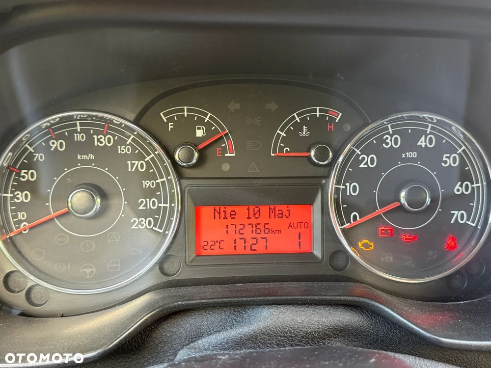 Fiat Grande Punto 1.4 8V Dualogic Dynamic - 10