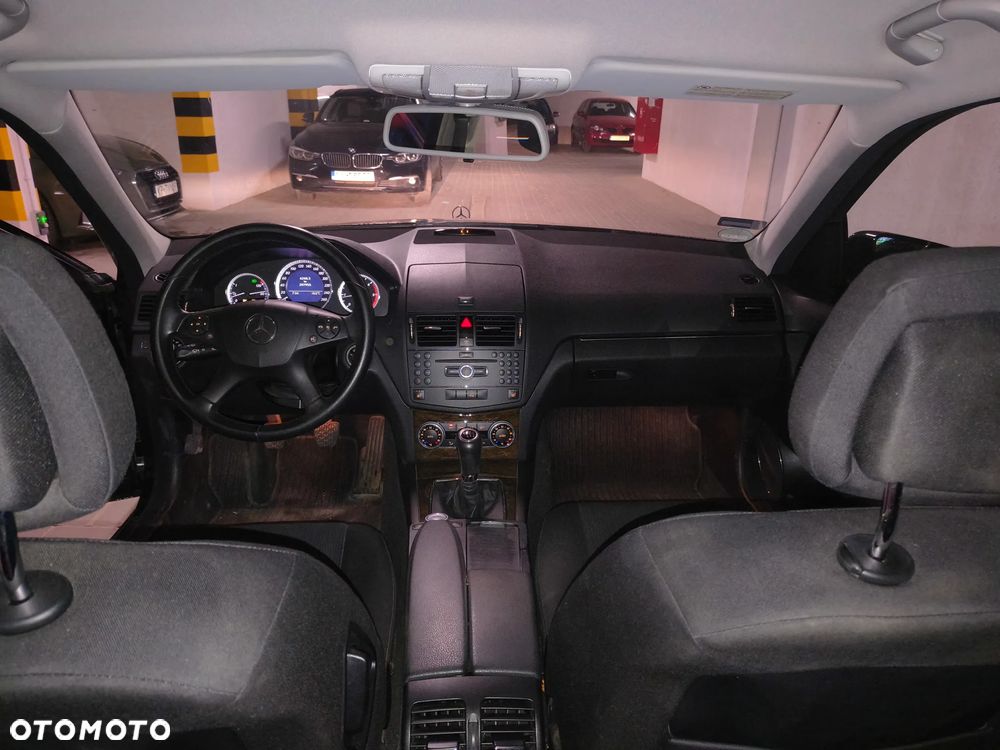 Mercedes-Benz Klasa C 220 CDI Elegance - 7