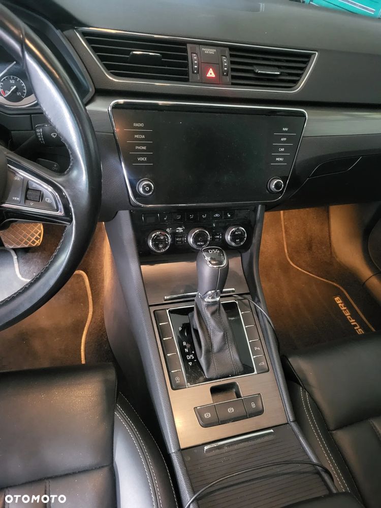 Skoda Superb 2.0 TDI SCR Style DSG - 13