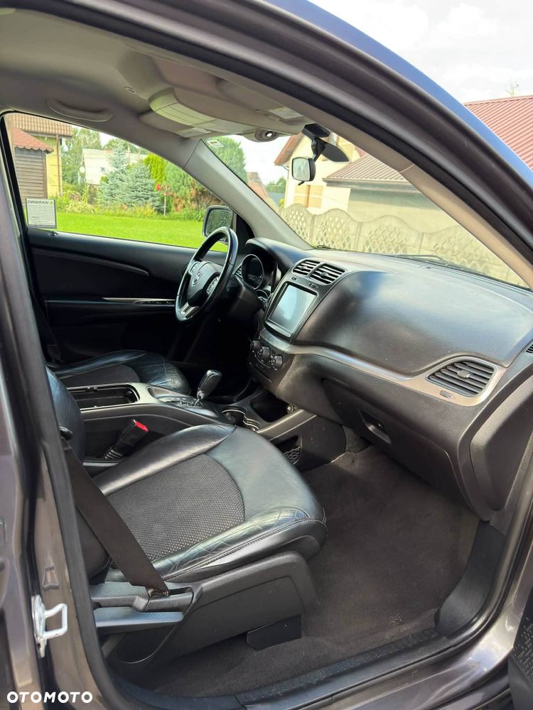 Dodge Journey - 4
