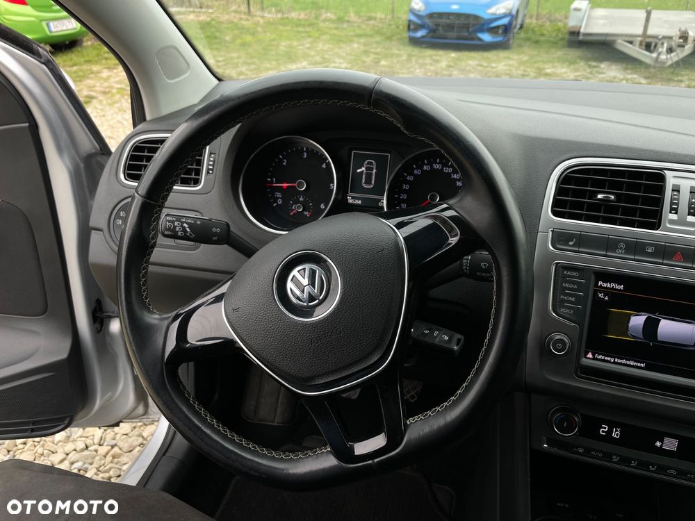 Volkswagen Polo 1.4 TDI Blue Motion Technology Lounge - 11