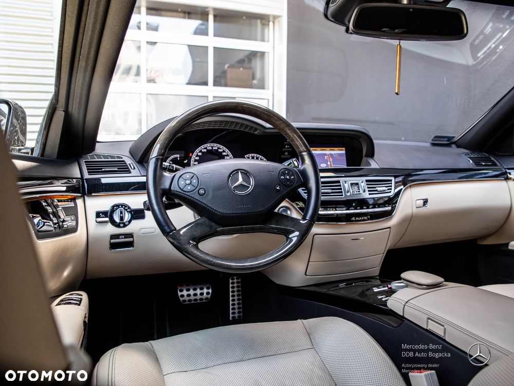 Mercedes-Benz Klasa S 500 BlueEFFICIENCY 4-Matic - 28