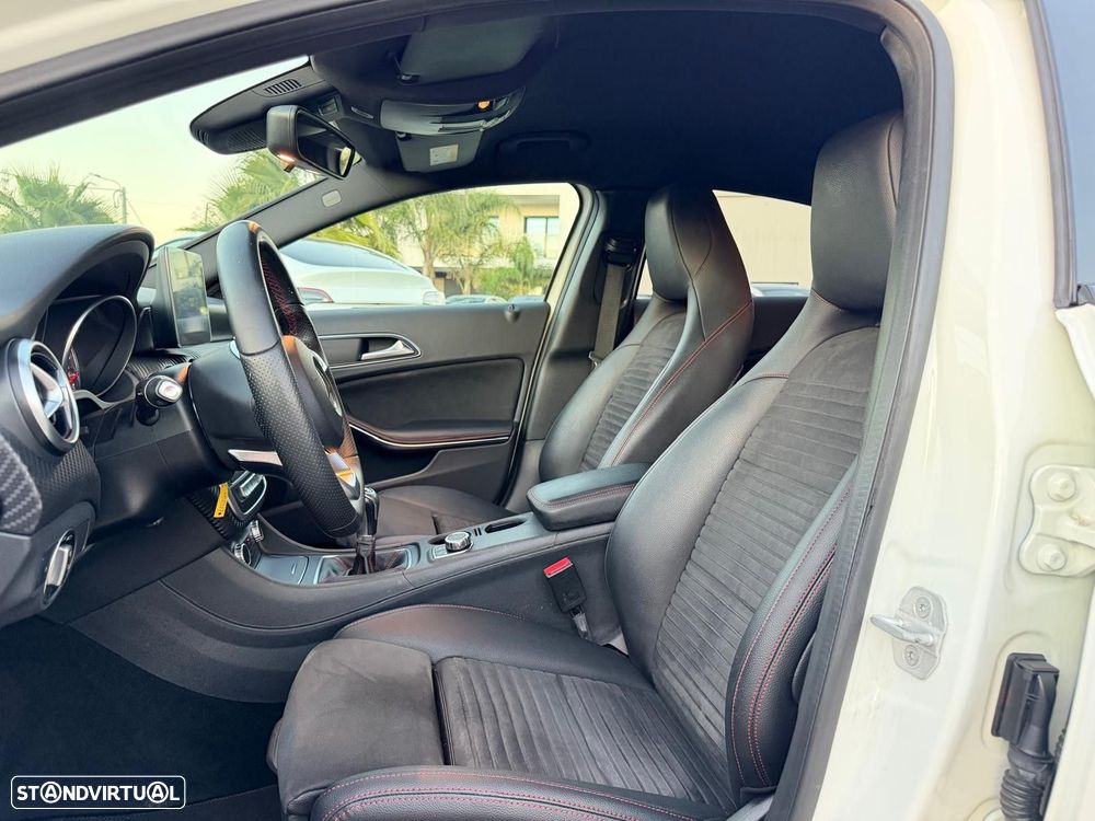 Mercedes-Benz A 180 d AMG Line - 22