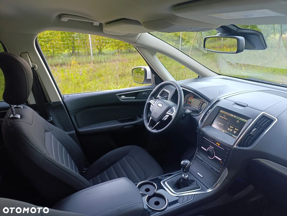 Ford Galaxy 2.0 TDCi Titanium - 24