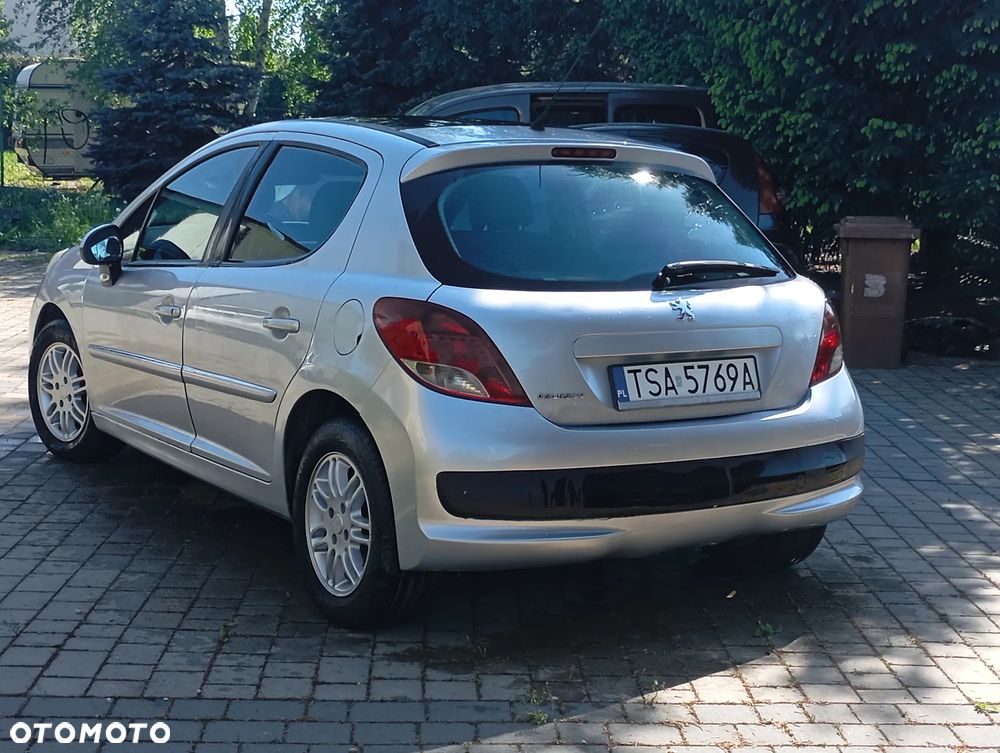 Peugeot 207 90 HDi FAP forever - 4