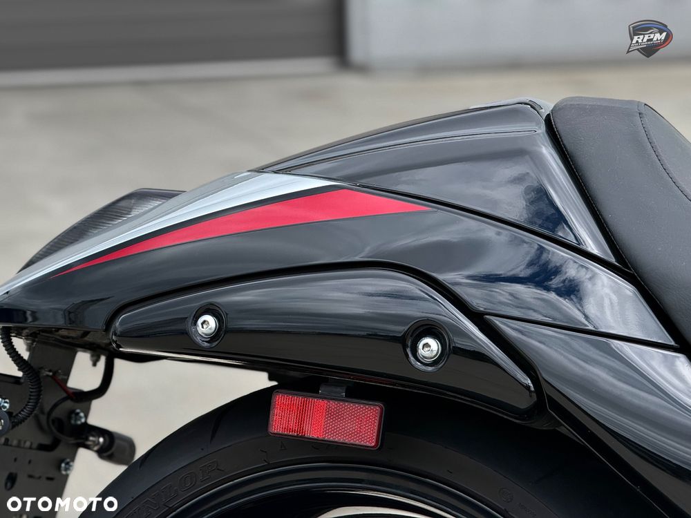Suzuki Boulevard - 13
