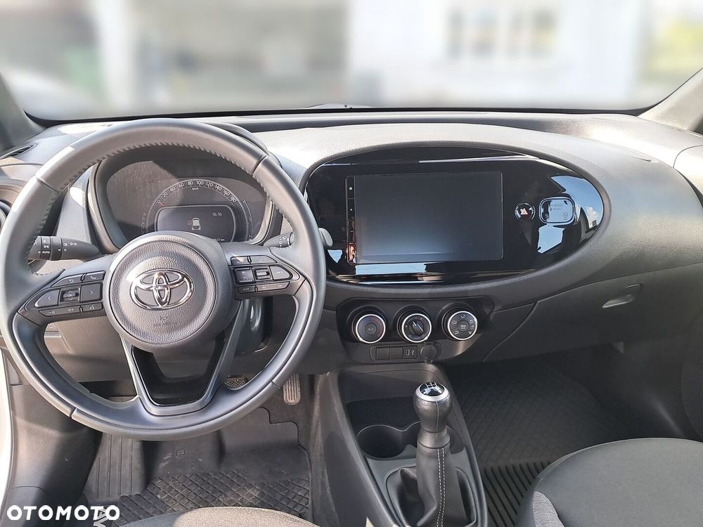 Toyota Aygo X - 9