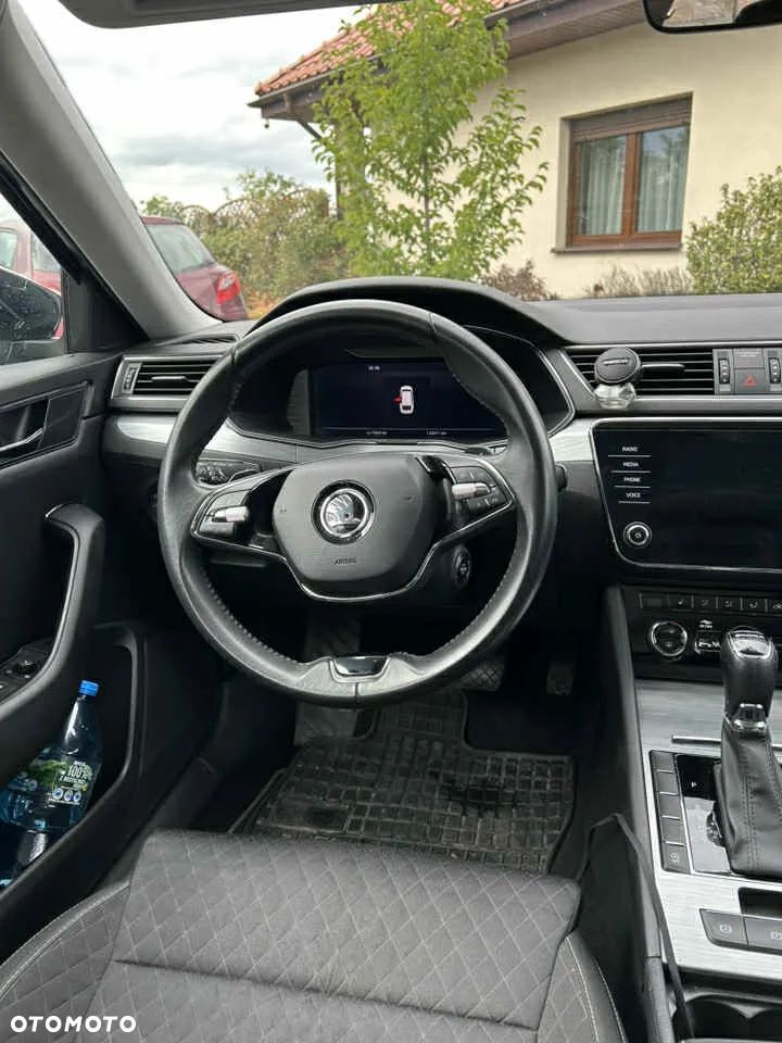 Skoda Superb 2.0 TDI SCR Ambition DSG - 19