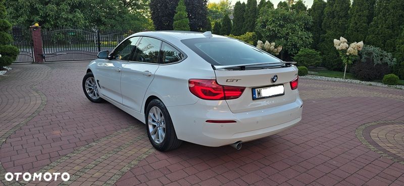 BMW 3GT 318d Sport Line - 2