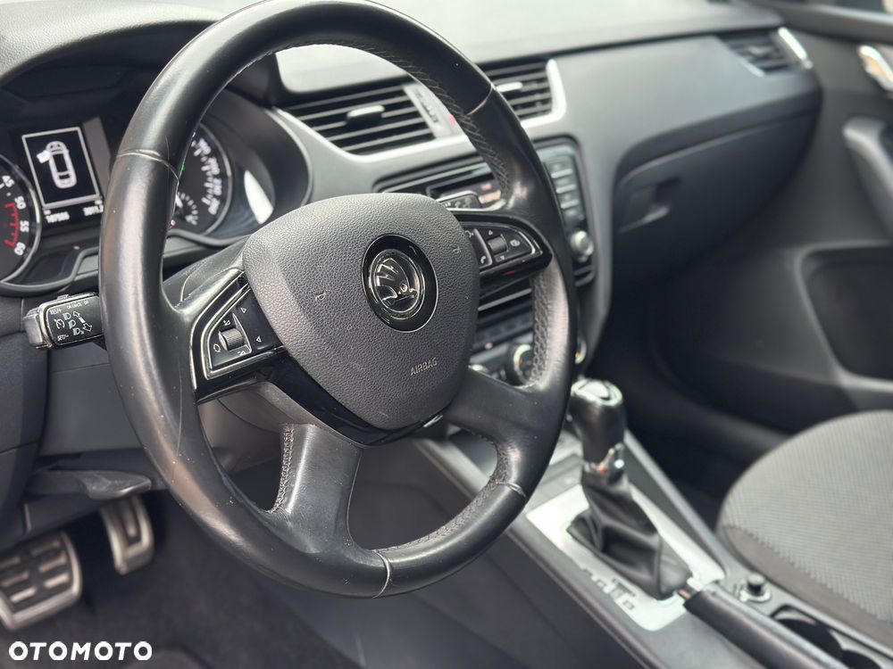 Skoda Octavia 1.6 TDI Elegance DSG - 19