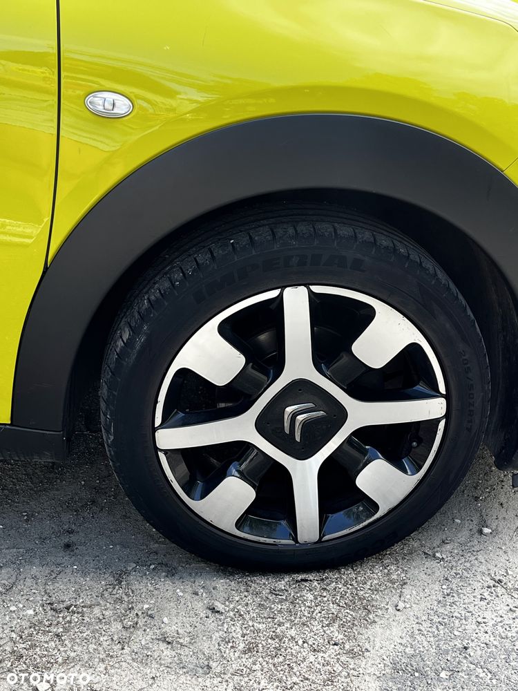 Citroën C4 Cactus 1.2 PureTech Shine Edition S&S - 19