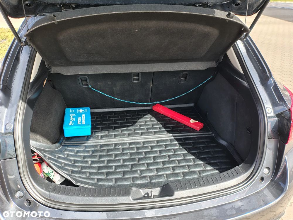 Mazda 3 - 7