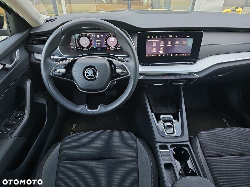 Skoda Octavia 1.5 TSI mHEV Selection DSG - 11