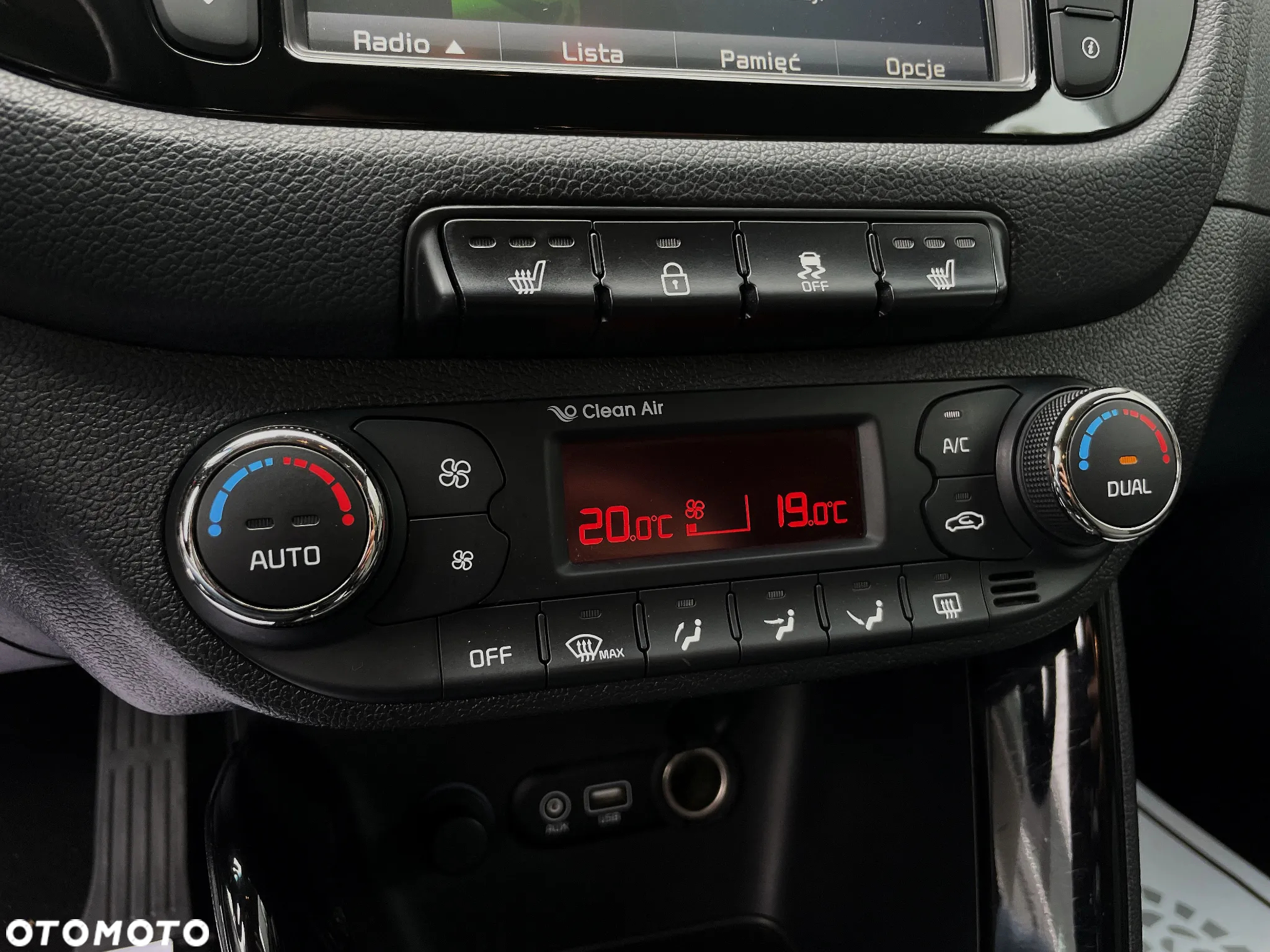 Kia Ceed 1.4 Attract - 28