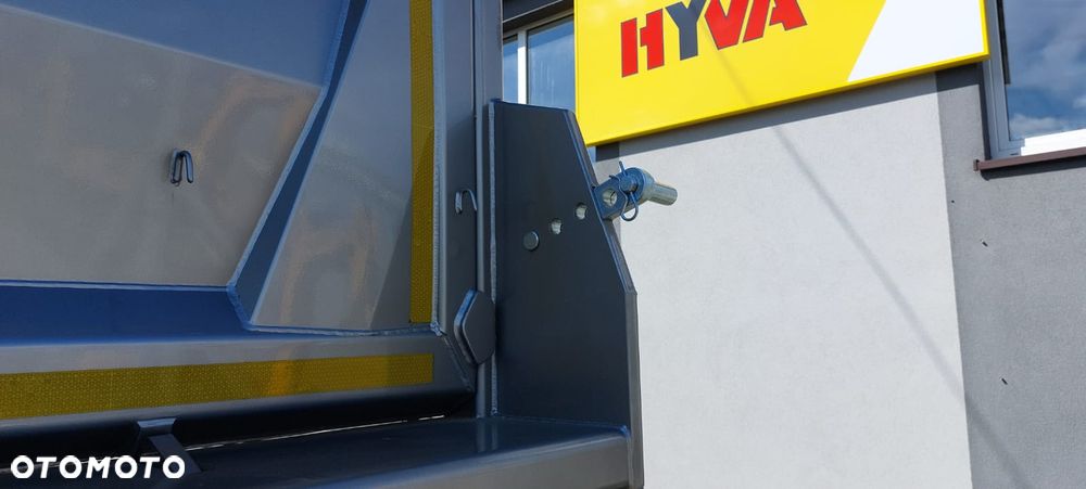 Renault K 520 P6X6 HEAVY - 16