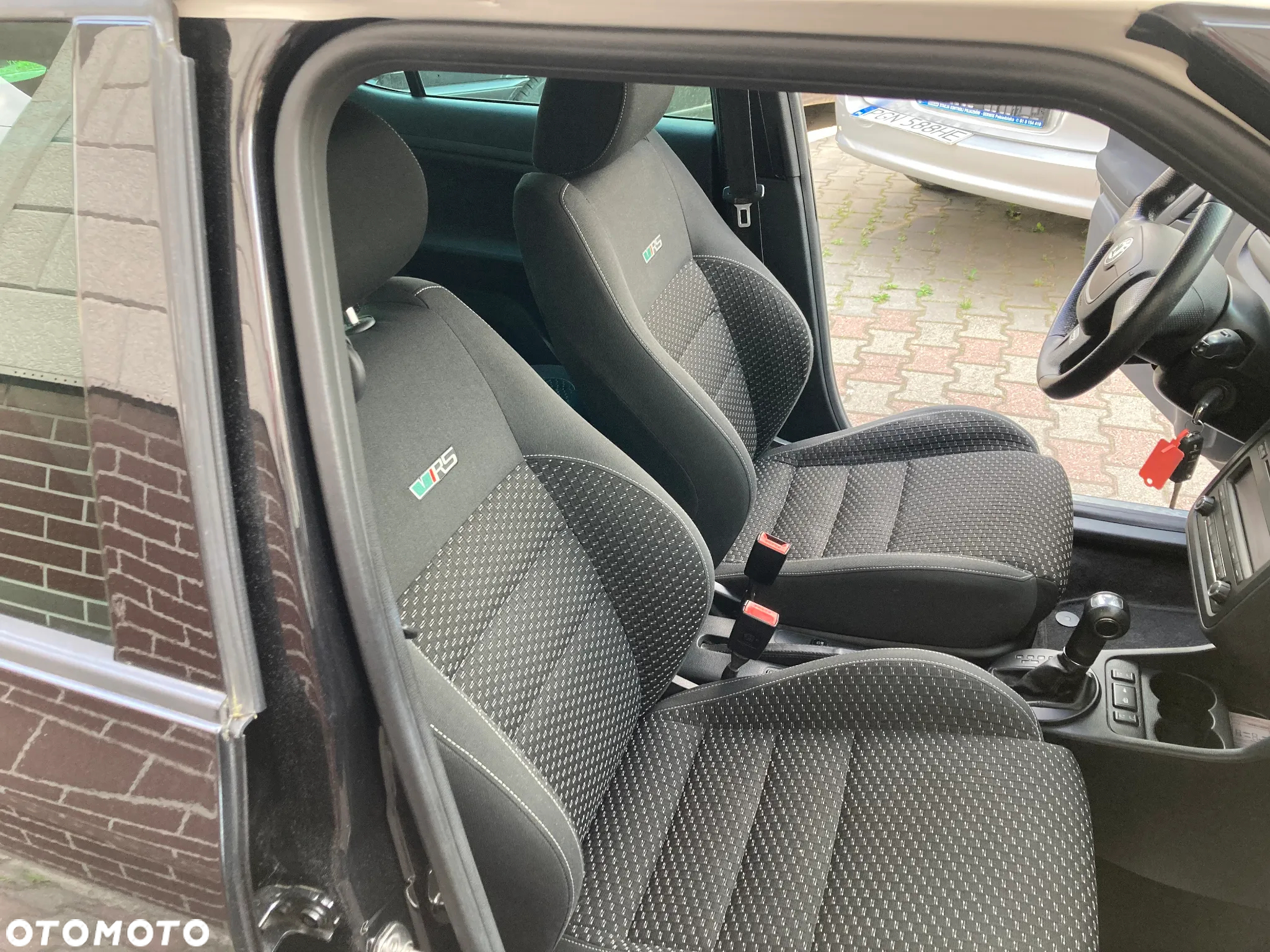 Skoda Fabia 1.4 TSI DSG RS - 17