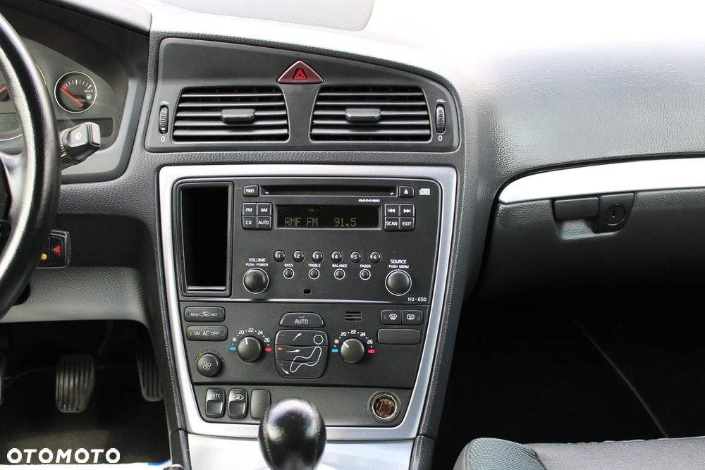 Volvo S60 2.4 Comfort - 14